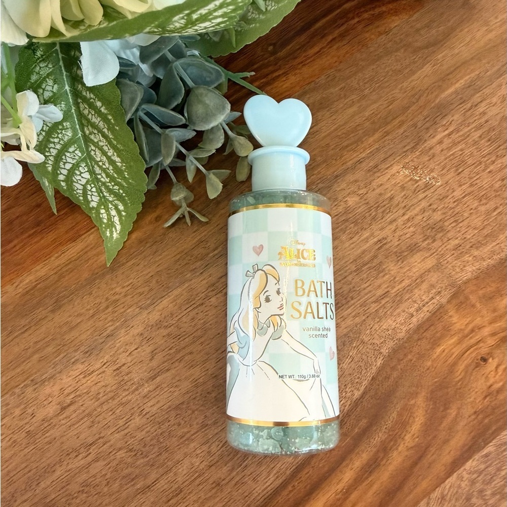 Alice in Wonderland Bath Salts Vanilla Scented